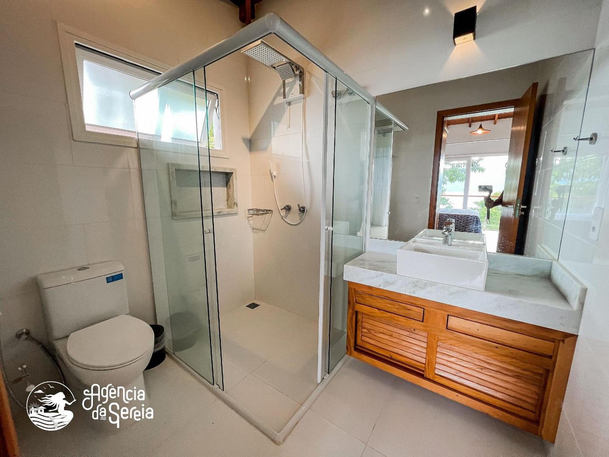Linda Casa Com Vista Incrivel Em Condominio No Sul Da Ilha Ilhabela Bagian luar foto