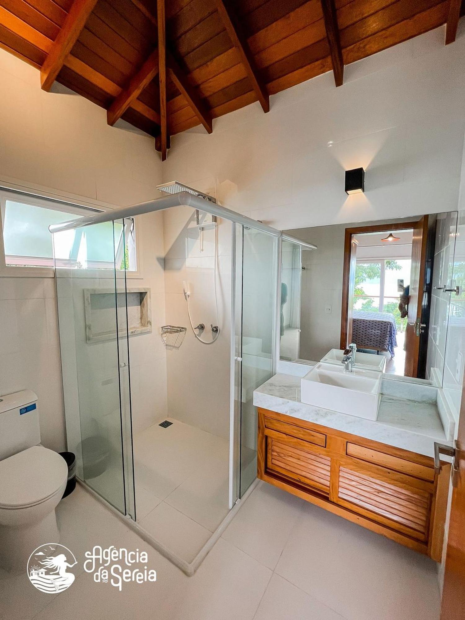 Linda Casa Com Vista Incrivel Em Condominio No Sul Da Ilha Ilhabela Bagian luar foto